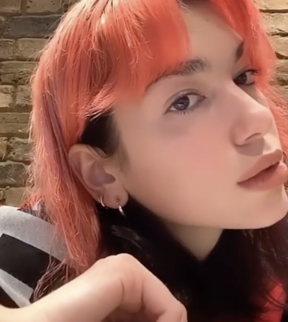 跟著Dua Lipa染髮:不用以妝容配襯的大熱草莓髮色