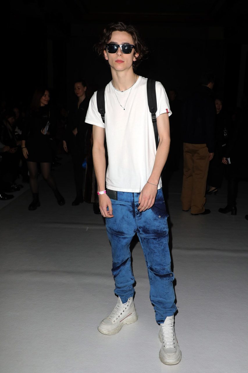 時尚男星Timothée Chalamet身上這對厚底 unisex 靴，是下一件IT單品？