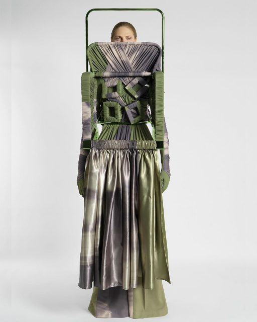 來自菲律賓的 CSM 應屆畢業生 Jessan Macatangay 滯留倫敦卻學會在「掙扎中求美麗和力量」