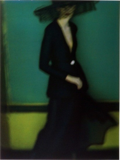 富藝斯網上時裝攝影拍賣：每一張都能追溯至百年前，喚起你對經典時裝的回憶