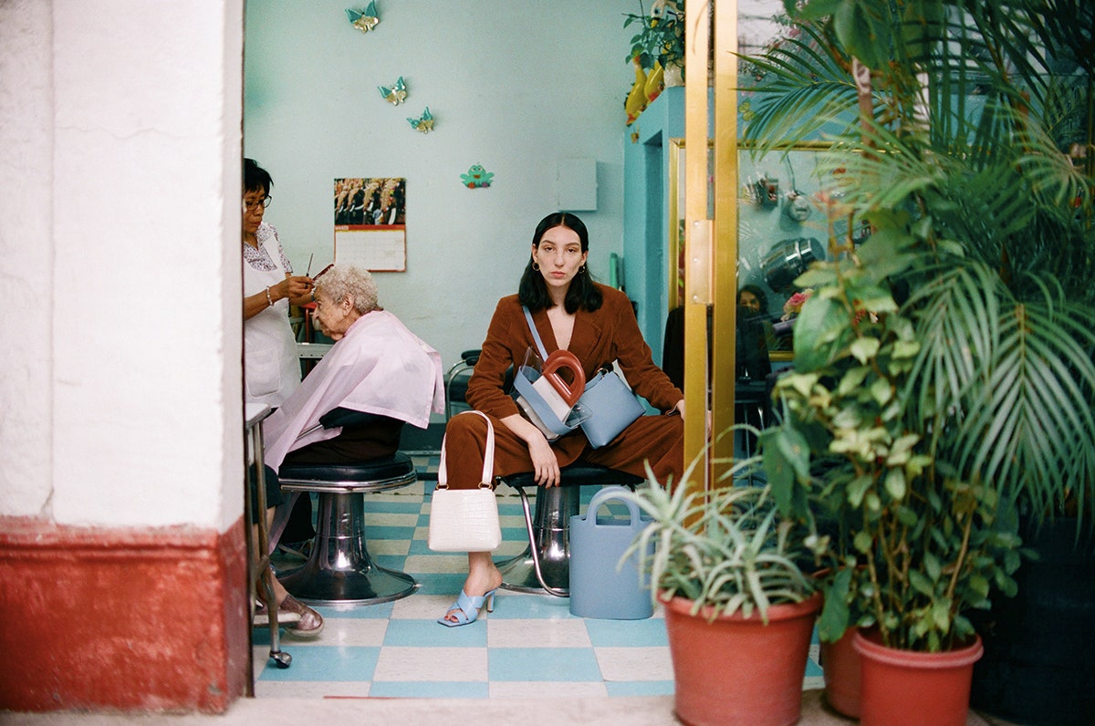 新興墨西哥小眾品牌 Audette 手袋，精緻手工背後隱藏來自Chrisitian Dior 及 Chanel 高級訂製的裁縫技術