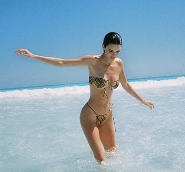 #SummerInVogue：如何挑選有質感的泳衣？從一眾地上最強的IT Girls取經吧！