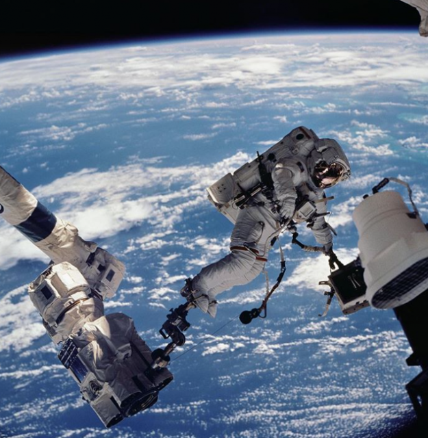 外太空的氣味你想像得到嗎？NASA 宣布將推出「太空香水」