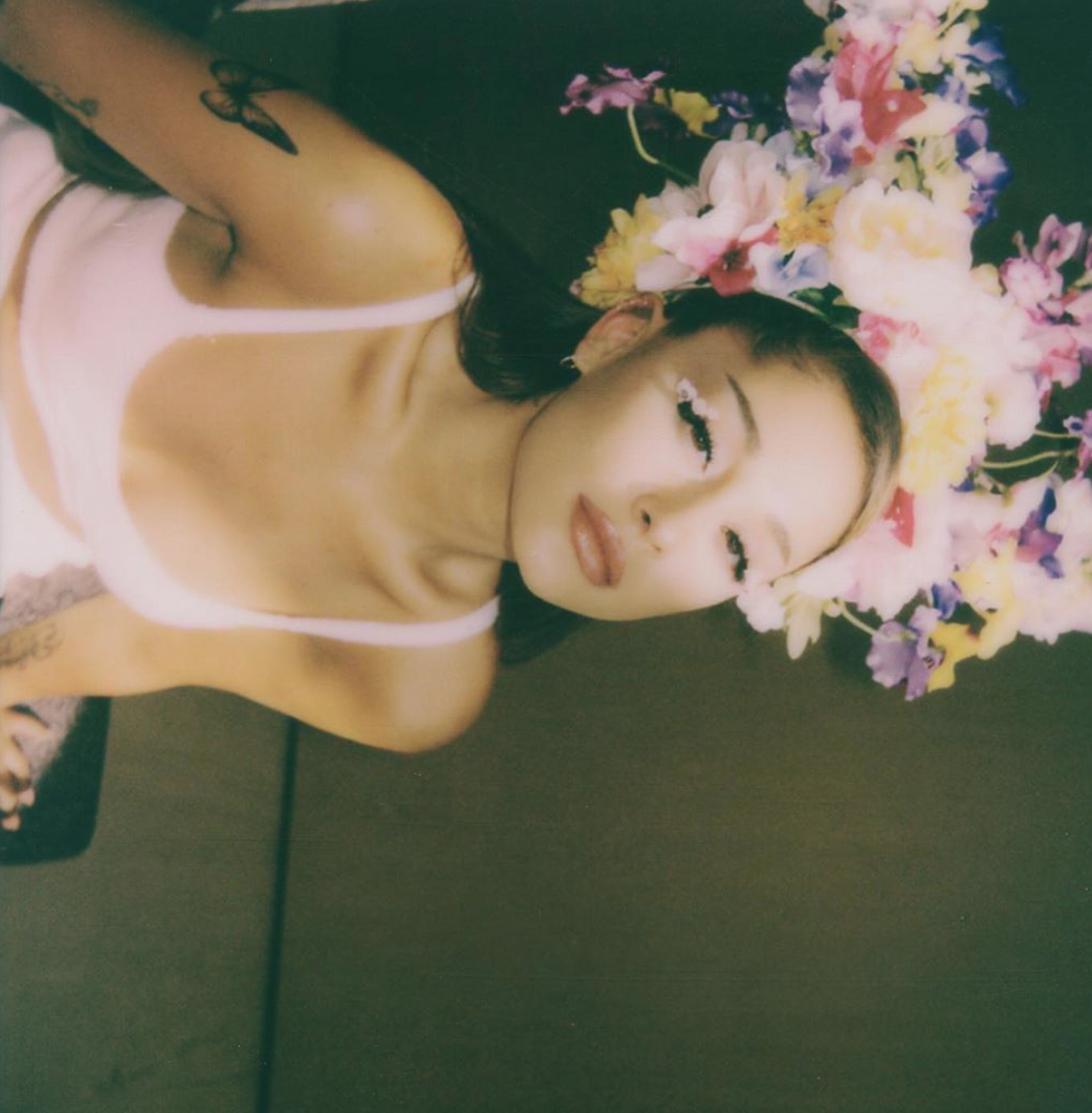 Ariana Grande 在 Instagram 上的照片都是怎樣修出來的？跟著一眾 Influencer 打造時下 5 款最流行的照片風格