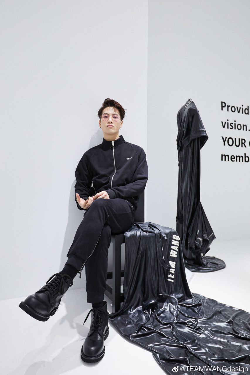 Jackson Wang 王嘉爾打造個人潮牌Team Wang，登陸Farfetch今日開售！