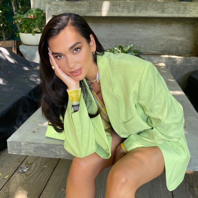 「男友」西裝潮流回歸,Dua Lipa、Hailey Bieber 穿出性感霸氣韻味