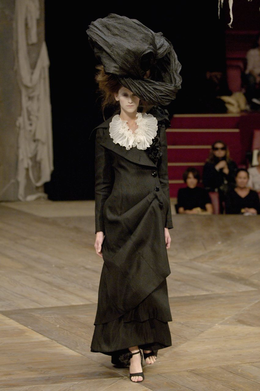 A Treasure Trove Of Alexander McQueen Pieces Will Go Up For Auction This September