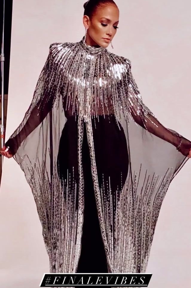 J.Lo 華麗造型引起各地粉絲模仿，再次印證號召力強