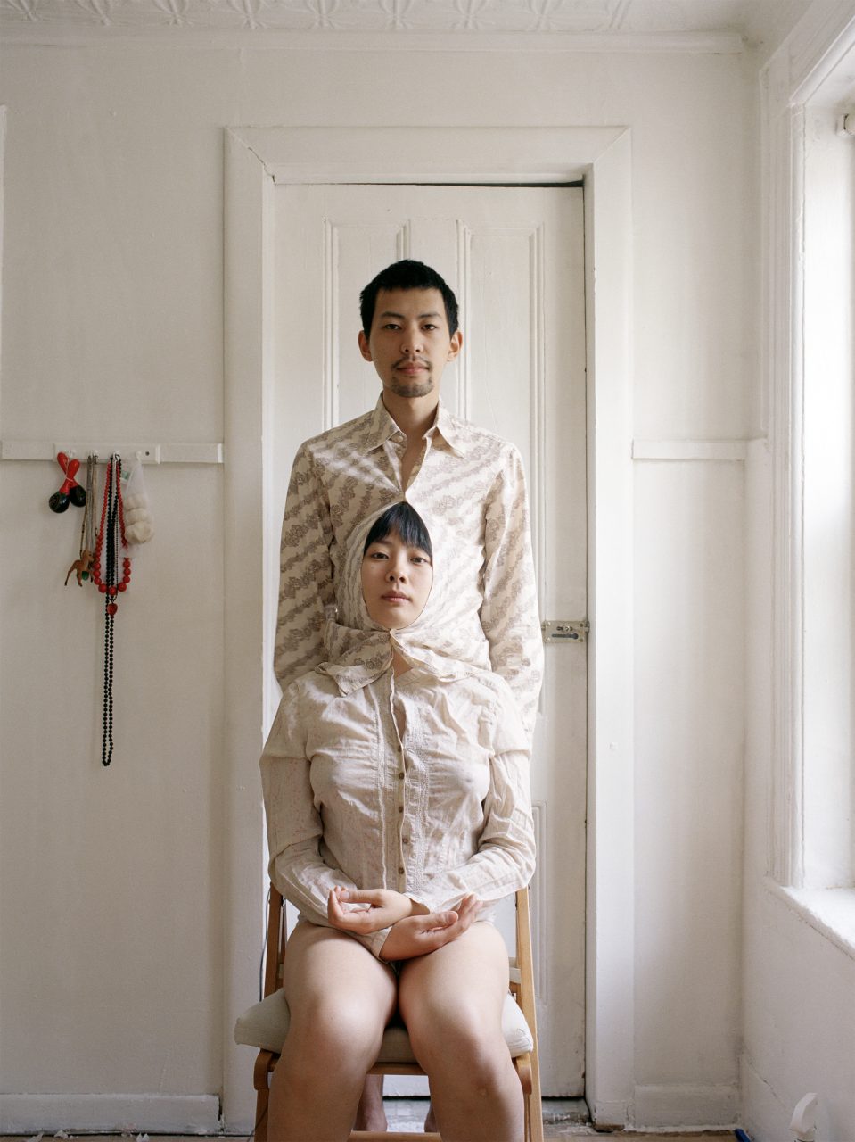專訪以照片呈現的兩性角力的攝影師 Pixy Liao，呈現新生代女性強勢與溫柔