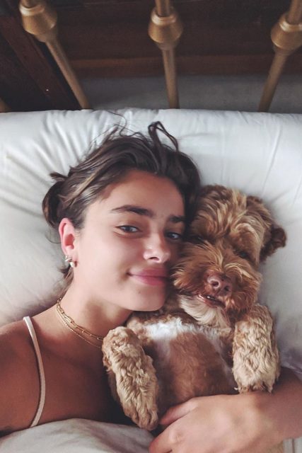 Taylor Hill 演繹2020秋冬最佳 Bob 頭短髮造型