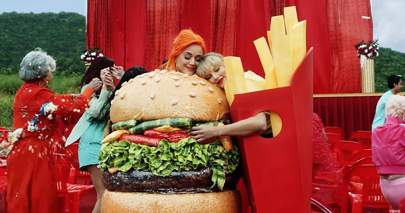 世紀和解後，Taylor Swift還為Katy Perry新生的女兒送了什麼禮物？