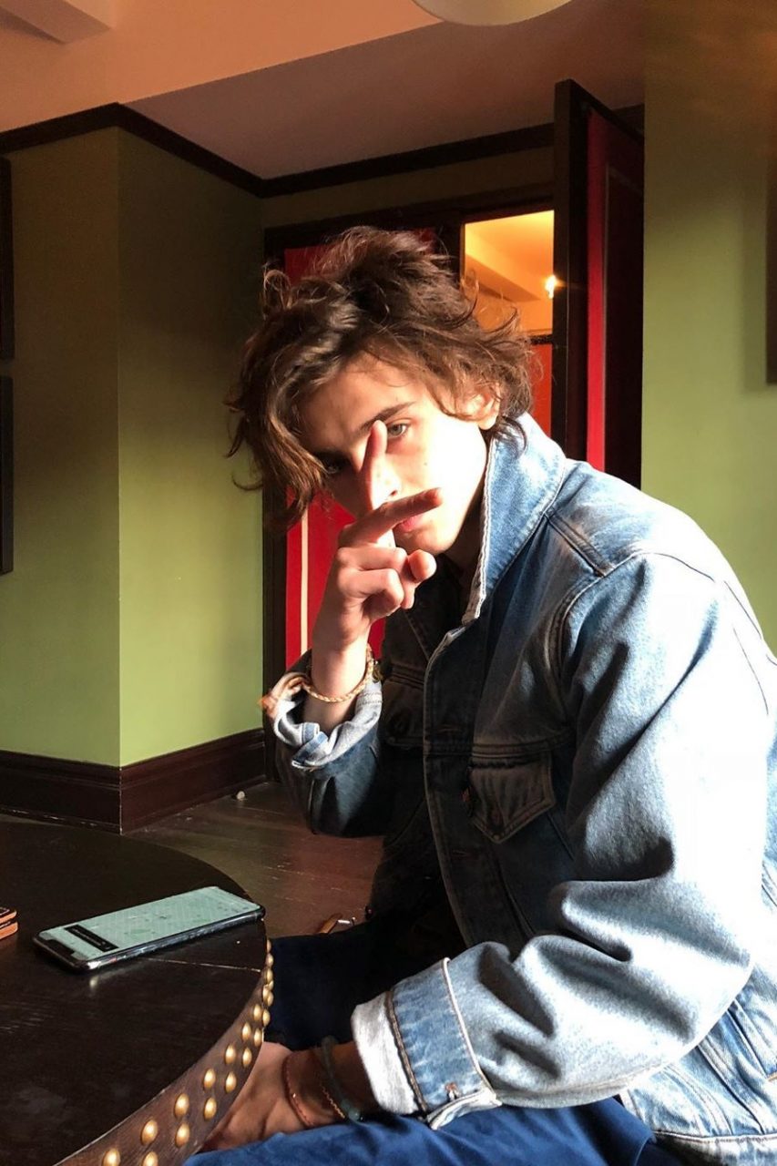 Timothée Chalamet 執筆寫文？新一代男神開心分享最新動向