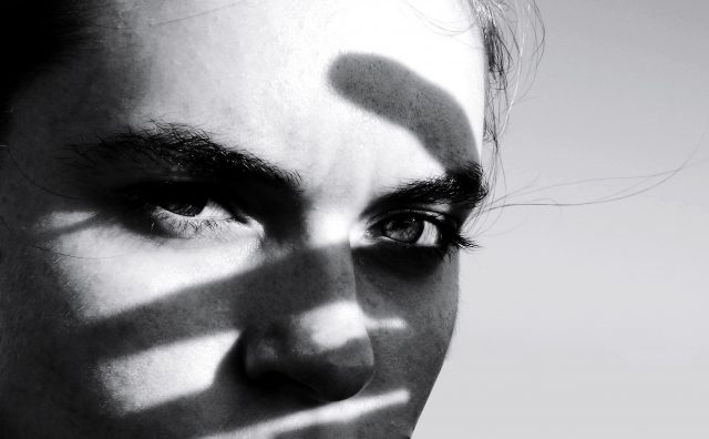 放大雙眼的秘訣：精選5款奢華防水睫毛膏，讓你刷出根根分明的睫毛