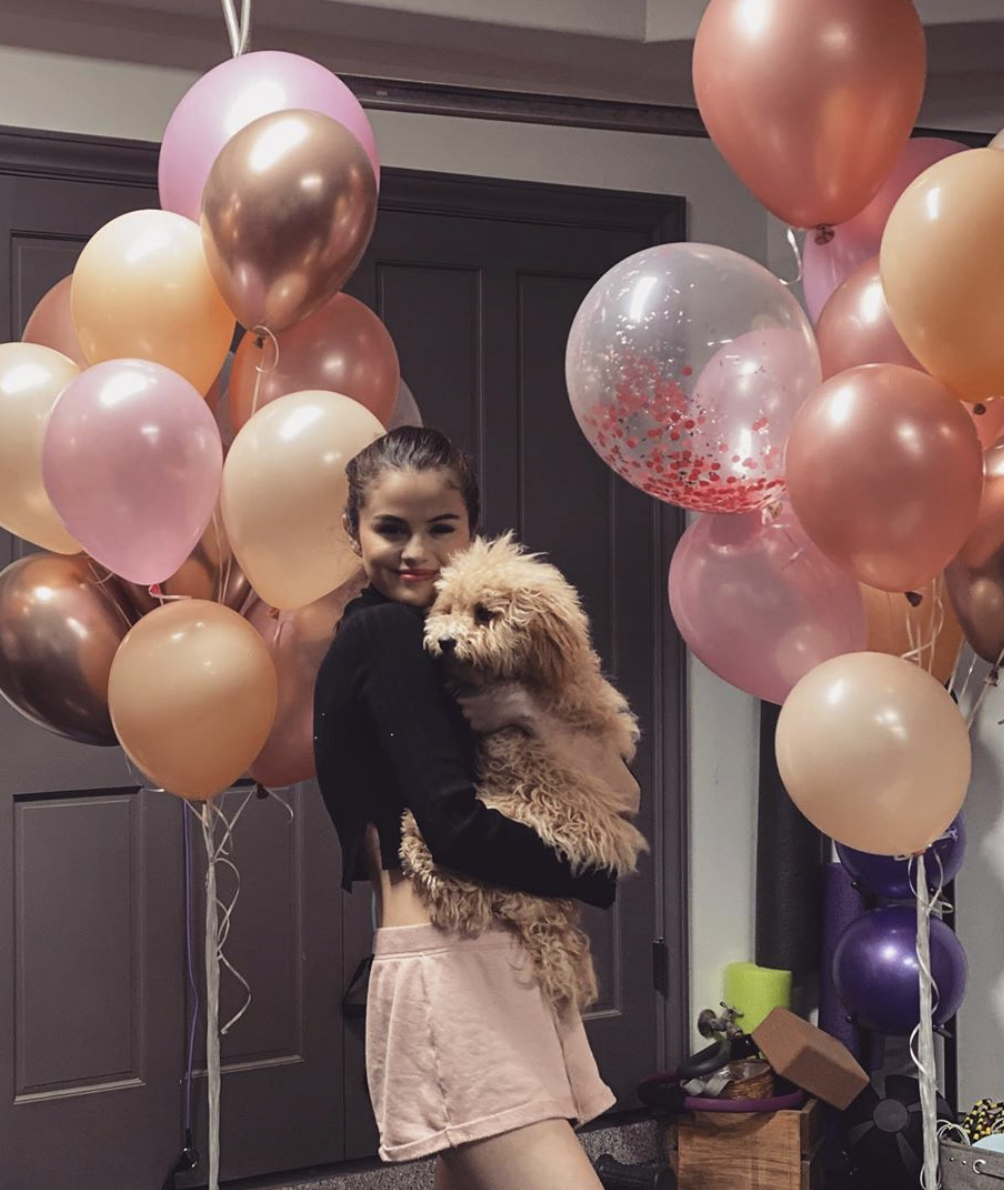 「我希望他們能看到我所看到的他們」Selena Gomez分享心理健康、護膚、化妆方法