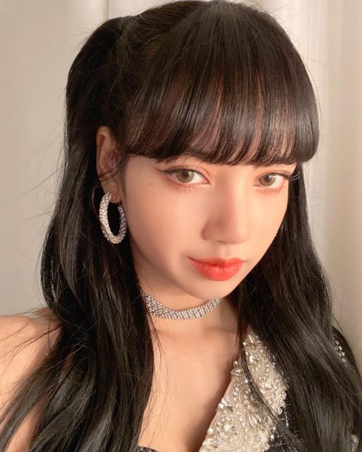 如何定型瀏海?Lisa 完整分享「鐵瀏海」的秘訣,女生一定要學!