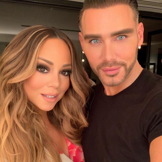 #ChristmasInVogue 解開Mariah Carey聖誕妝容的秘密！原來是向40年代海報女郎致敬