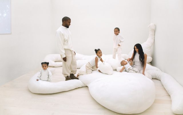 簡約且充滿設計感:專訪Kanye West、Kim Kardashian 及著名畫廊主理人 Axel Vervoordt 了解他們的加州豪宅