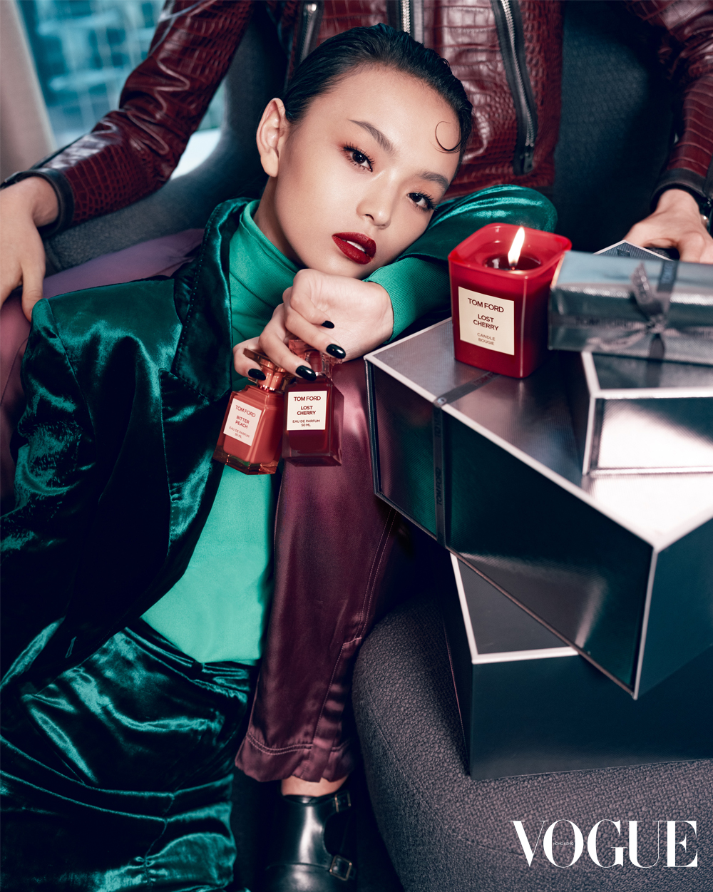 X’mas at home  TOM FORD 私人調配香氛系列  蠟燭+香水融合的香氣增加你與他的親密性感氣息