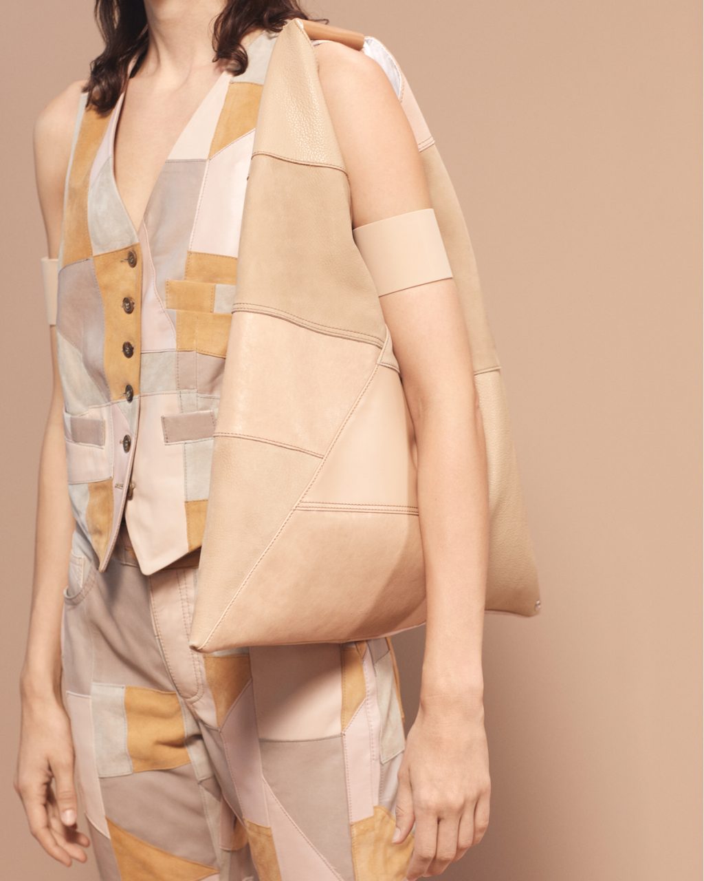 #SustainabilityInVogue MM6 Maison Margiela 限量版膠囊系列：向 Margiela 的升級改造精神致敬