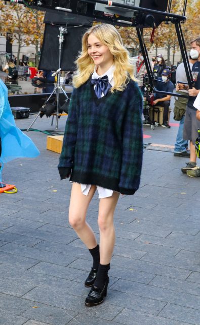 認識新版《Gossip Girl》的Queen B Emily Alyn Lind：擔任YSL女郎外還有這幾件事必須知道！