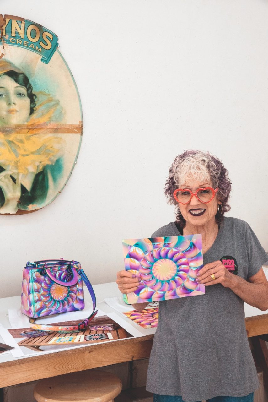 不只是手袋！ Dior Lady Art ＃5，Judy Chicago 頌揚多元化女性特質的頌歌