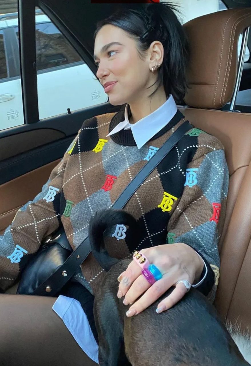 Dua Lipa 的 Polly 口袋戒指是完美的聖誕禮物