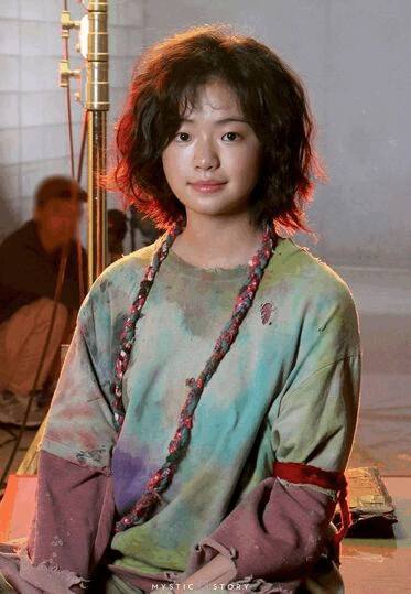 Netflix《Sweet Home 2》|李施昤、高旻示、朴圭瑛、高允貞、金詩雅,整合撐起顏值與智力的 5 大吸睛女演員!