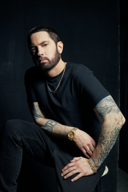 饒舌之神 Eminem 無預警發新專輯！還向 Rihanna 道歉：我不是有意讓你難過