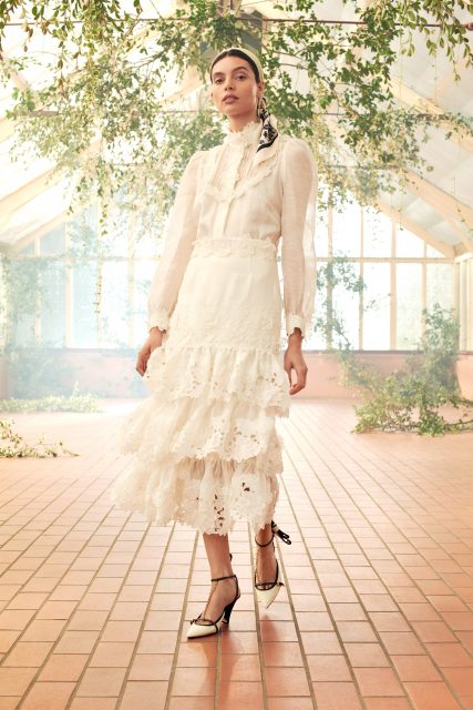 2021 早春潮流必看:最懂女人心的 Cottagecore  今季大勢回顧,精緻夢幻中流露出不經意的小性感