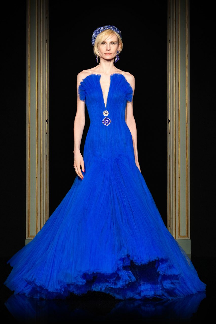 Giorgio Armani Privé罕見透露感性一面 米蘭的美讓人迷醉｜ Spring 2021 Couture