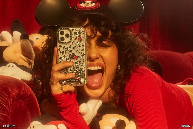 Disney 可愛聯乘再出擊:剛與 Gucci 推出唐老鴨配飾後,輪到米奇攜手 Casetify 出 iPhone 12 Pro 手機殼