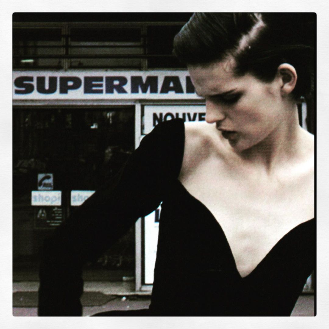 剛逝世的英國貴族超模 Stella Tennant，家人已經證實離世原因是⋯⋯