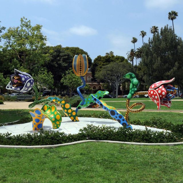 草間彌生 Yayoi Kusama 紐約植物園展覽《Kusama: Cosmic Nature》即將歸來 把藝術融入大自然