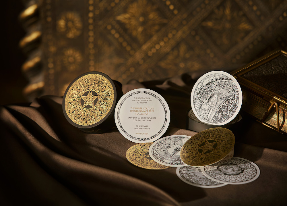 現場直播：Maria Grazia Chiuri  以搭羅牌解讀今季高級訂製設計？| Spring 2021 Couture