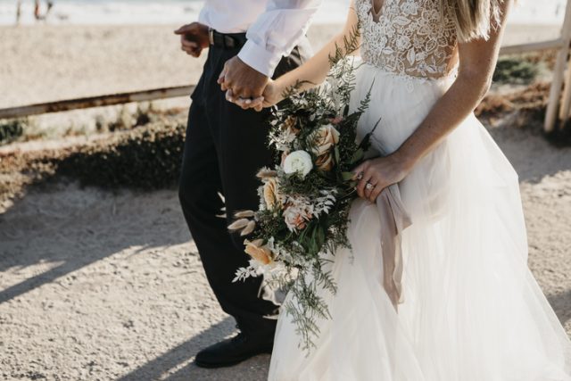 2021年7大婚禮流行趨勢：形式已經不重要了！直播結婚典禮、可持續性婚紗婚禮、短暫的蜜月