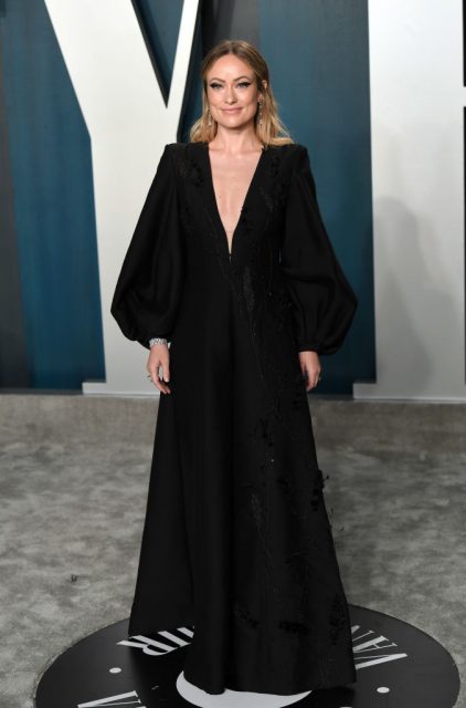 盤點 Olivia Wilde 過往精彩時尚造型:你會發現她的時髦觸覺與 Harry Styles 的品味產生共鳴!