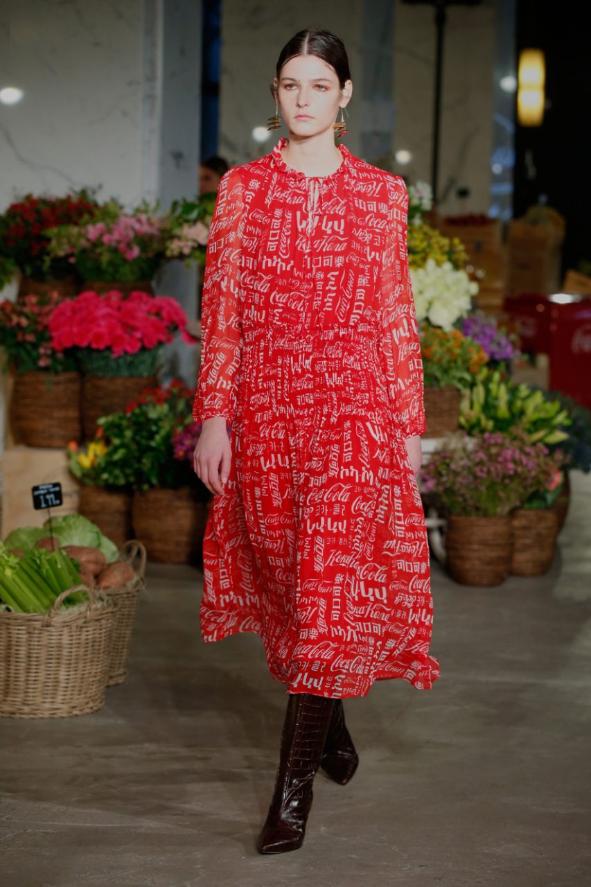如何時尚地去「街市」？Jason Wu 結合對時裝與美食的熱愛 ｜Fall/Winter 2021