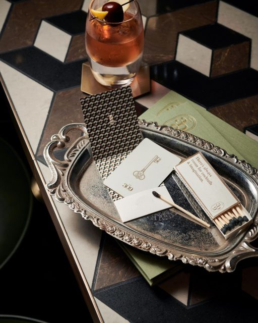 何處約上好友相聚釋放壓力？尋找 8 間香港中上環隱世酒吧