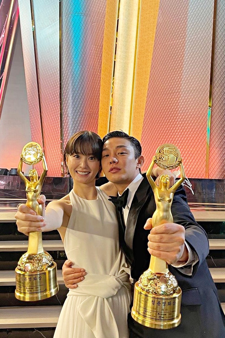 劉亞仁為《收屍人》增肥15kg全片無台詞卻「二封青龍影帝」！致詞展現演員專業與高度