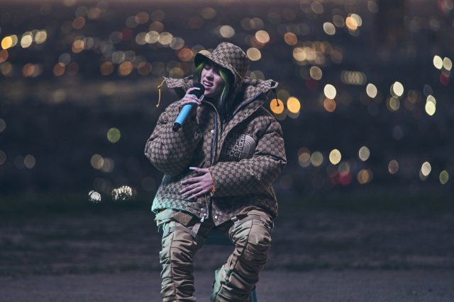 逝去的愛情、才華橫溢卻也有脆弱的時候?Billie Eilish 紀錄片6大看點重新認識這位怪物新人
