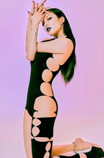 憑鏤空貼身設計獲得泫雅、Dua Lipa等女星歡心? 時尚品牌Rui到底有何魅力?