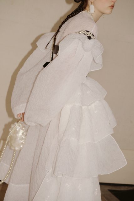 總結五大看點：Simone Rocha 十年後成長為暗黑浪漫的龐克公主  Fall/Winter 2021