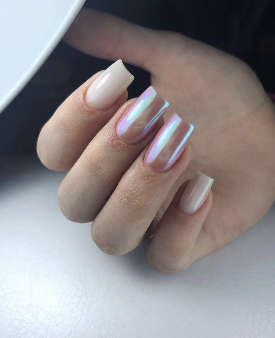 超過14萬Hashtag的最強韓國美甲潮流：Jennie示範把極光放上手