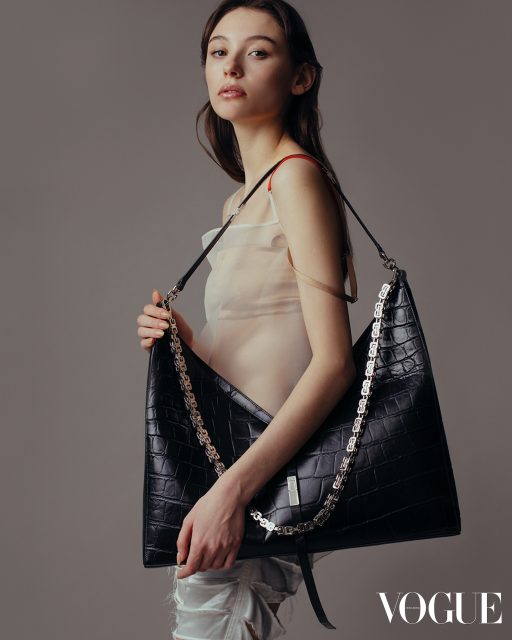 手袋也可「致命」?如果今季要購入一個Statement手袋 ,將是這些極致形狀!