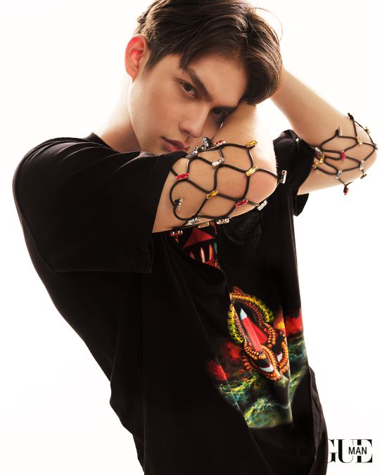 專訪泰劇 《2Gether》當紅男主角 Bright：淺談模特兒、演員、歌手三個身份的想法