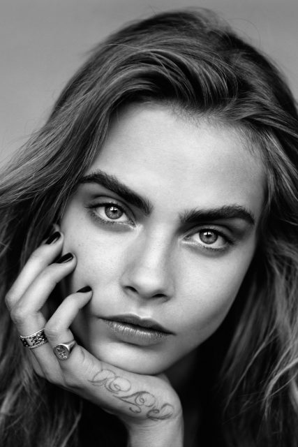#SustainabilityInVogue 英國超模演員 Cara Delevingne 暢談為救地球而成立的慈善機構