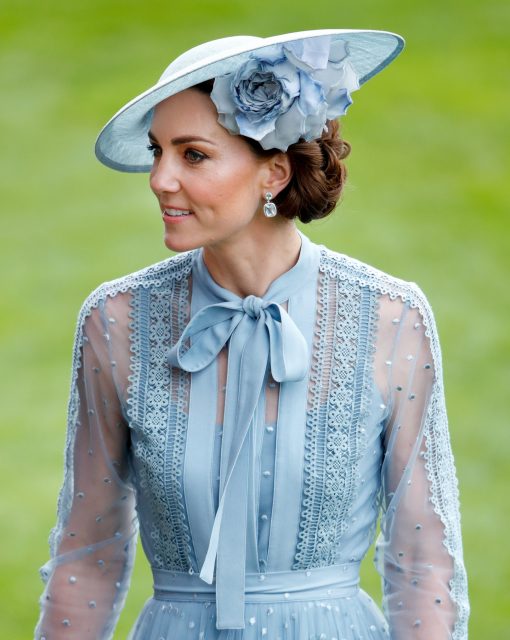 最美王室成員的禮帽造型:從英女王、戴安娜王妃到劍橋公爵夫人 Kate Middleton,誰的帽子造型最吸睛?