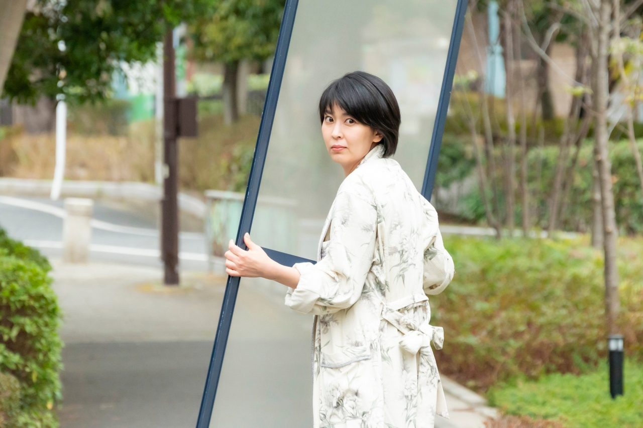 「不真誠的稱讚，有時候比壞話更傷人。」松隆子熱播日劇《大豆田永久子與三個前夫》8句令人反思的金句