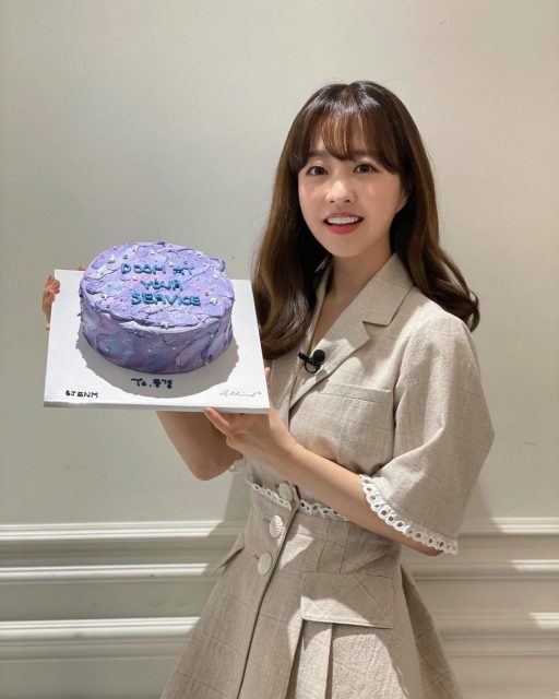 《某一天滅亡來到我家門前》成韓劇話題之作！女主角朴寶英外，盤點韓星30歲以上的童顏女神