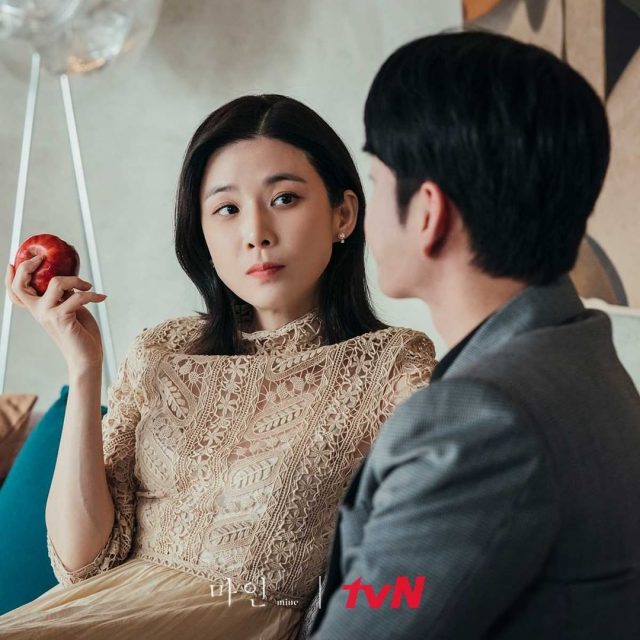 《我的上流世界》「凍齡女神」李寶英42歲卻像30多歲?原來是靠這數招抗衰老方法!